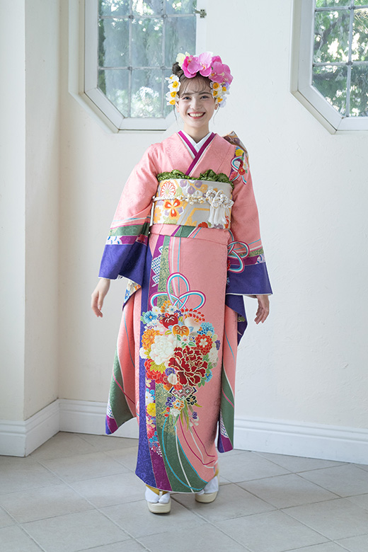 ピンク振袖